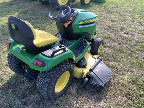 Image of John Deere X580 equipment image 1