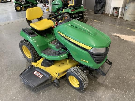 Image of John Deere X580 equipment image 1