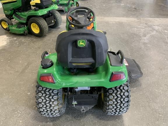 Image of John Deere X580 equipment image 4