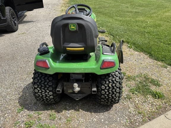 Image of John Deere X580 equipment image 3