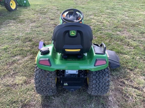 Image of John Deere X580 equipment image 2