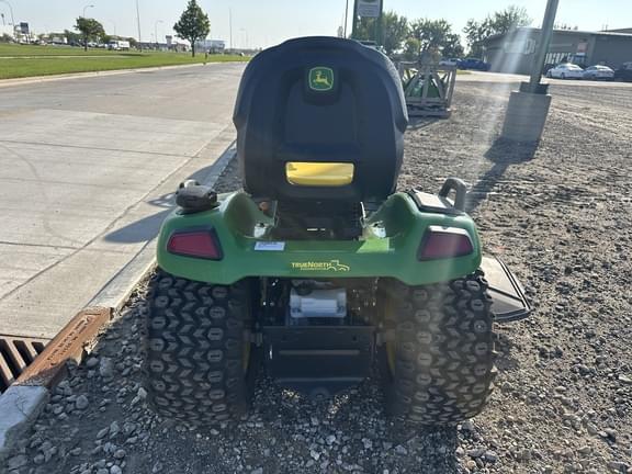 Image of John Deere X580 equipment image 2