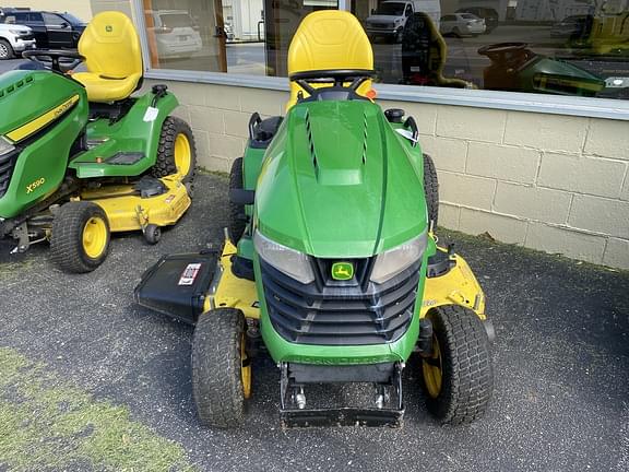 Image of John Deere X584 equipment image 1