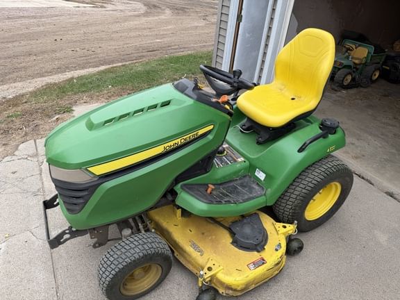 2020 John Deere X584 Equipment Image0