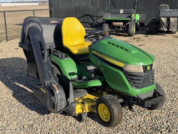 Image of John Deere X584 equipment image 3