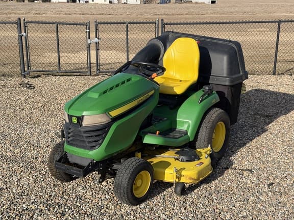 Image of John Deere X584 equipment image 1
