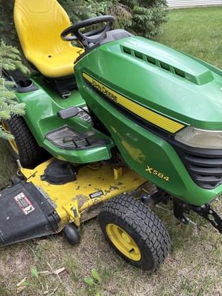 Image of John Deere X584 equipment image 1