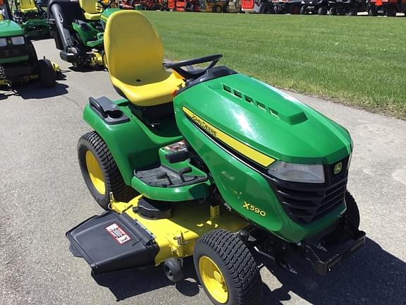 Image of John Deere X590 Primary image