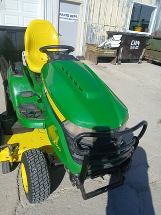 2020 John Deere X590 Equipment Image0