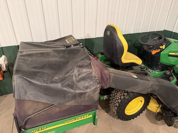 Image of John Deere X590 equipment image 2