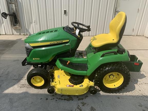 2020 John Deere X590 Equipment Image0