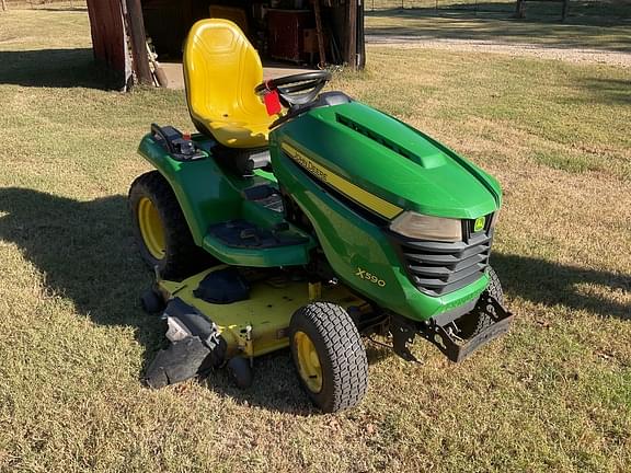 Image of John Deere X590 equipment image 4