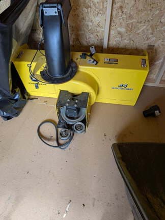 Image of John Deere X590 equipment image 1