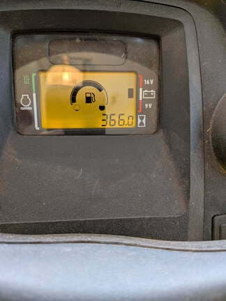 Image of John Deere X590 equipment image 2