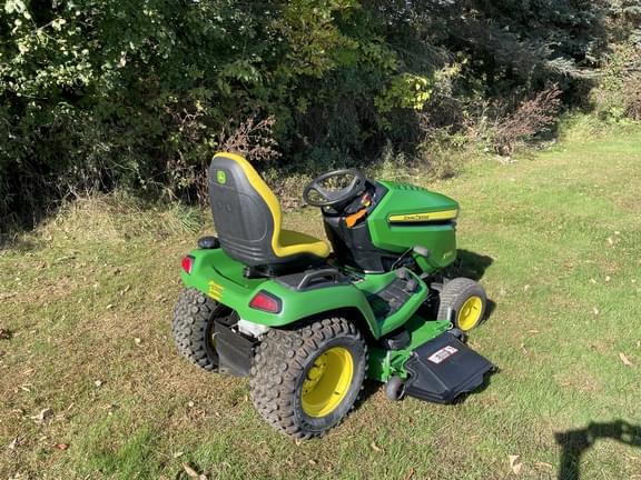 Image of John Deere X590 equipment image 3