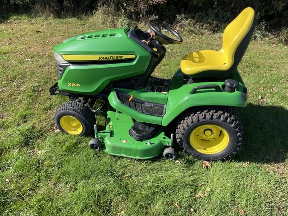 Image of John Deere X590 equipment image 2