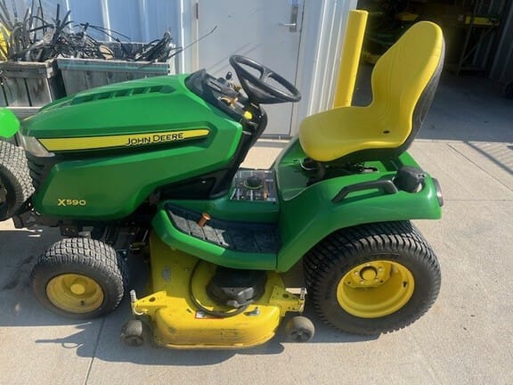Main image John Deere X590