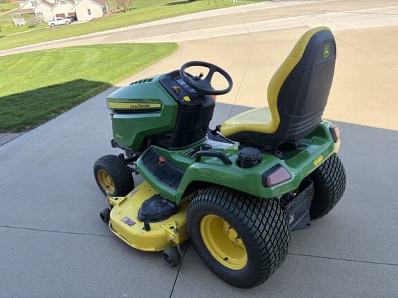 Image of John Deere X590 equipment image 4