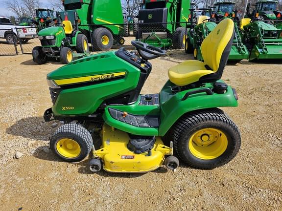 Image of John Deere X590 equipment image 1