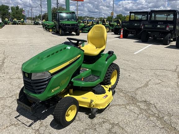 Image of John Deere X590 equipment image 1
