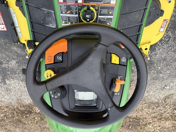 Image of John Deere X590 equipment image 1