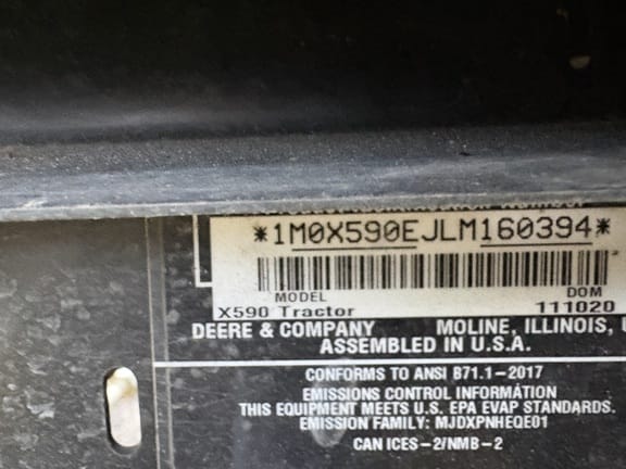 2020 John Deere X590 Equipment Image0