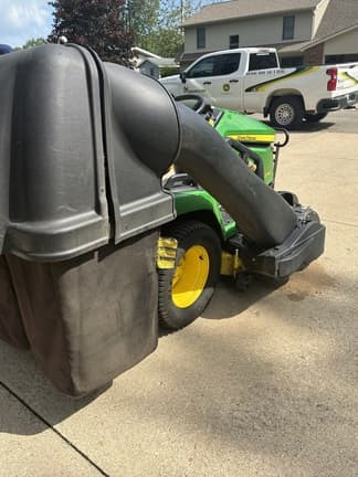 Image of John Deere X590 equipment image 3