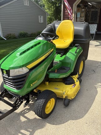 2020 John Deere X590 Equipment Image0