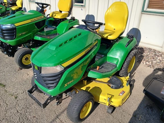 2020 John Deere X590 Equipment Image0