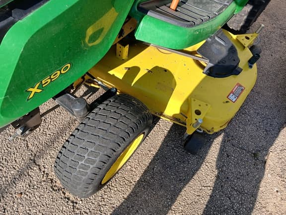Image of John Deere X590 equipment image 2