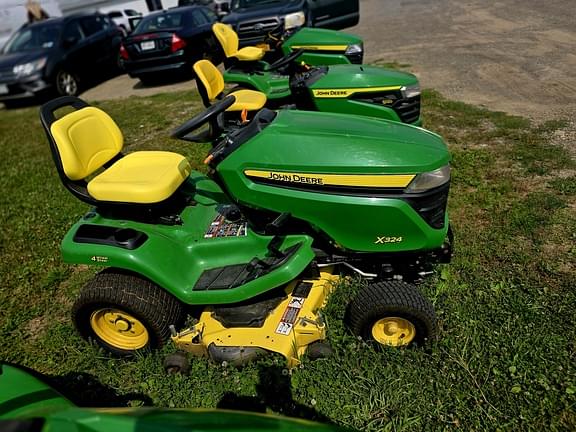 Image of John Deere X590 Image 0