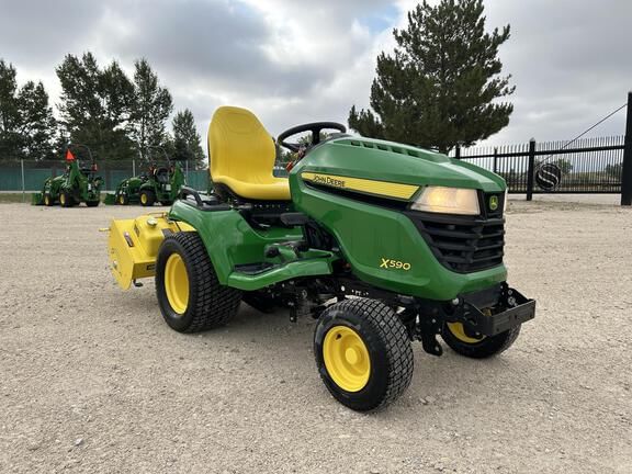 2020 John Deere X590 Equipment Image0