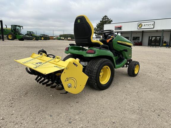 Image of John Deere X590 equipment image 2