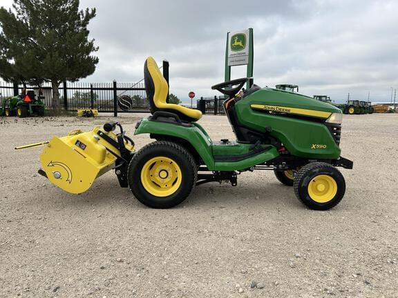 Image of John Deere X590 equipment image 1