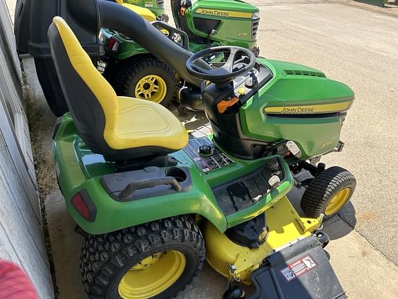 Image of John Deere X590 equipment image 2