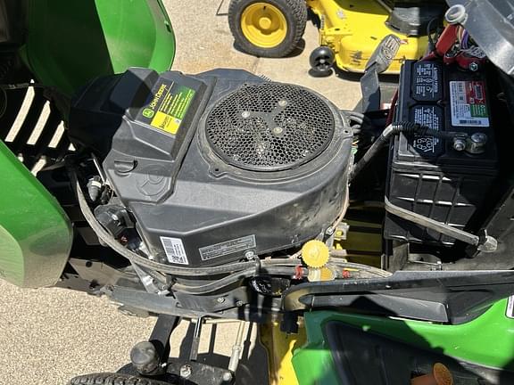 Image of John Deere X590 equipment image 4