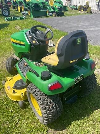Image of John Deere X590 equipment image 3