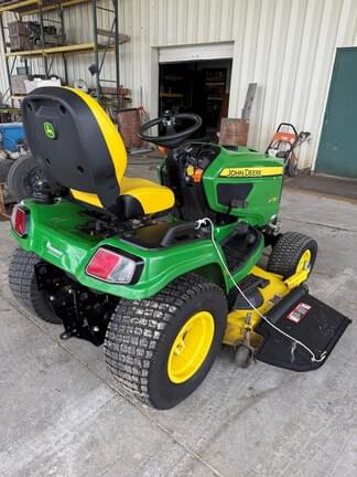 Image of John Deere X730 equipment image 3