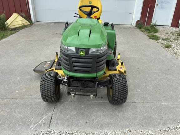 2020 John Deere X730 Equipment Image0