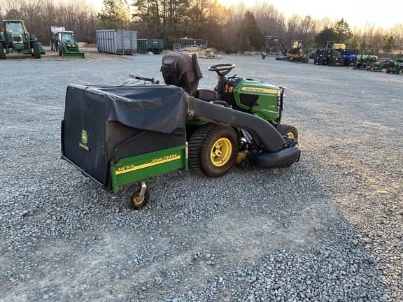 Image of John Deere X730 equipment image 3