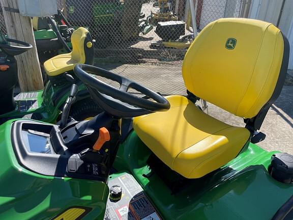 Image of John Deere X730 equipment image 3