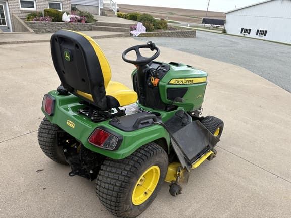 Image of John Deere X730 equipment image 4