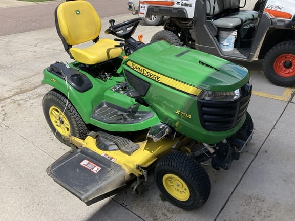 Main image John Deere X734