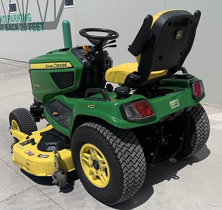 Image of John Deere X734 equipment image 4
