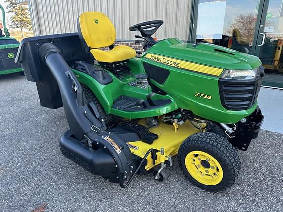 Image of John Deere X738 Primary image