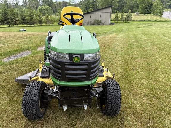 Image of John Deere X738 equipment image 2