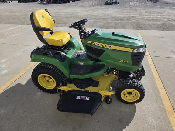 Image of John Deere X738 Primary image