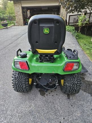 Image of John Deere X738 equipment image 4