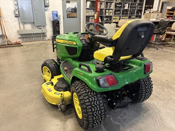 Image of John Deere X739 equipment image 1