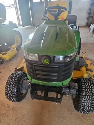 Image of John Deere X739 equipment image 1